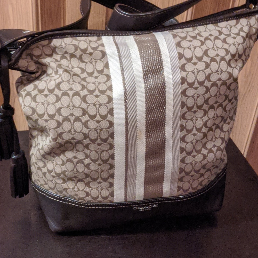 Purse - Picture 2 of 2